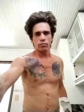 Snapshot of Bruno13travieso chatting on 6, 5, 2026 Bruno13travieso online show from 6, 5, 2026