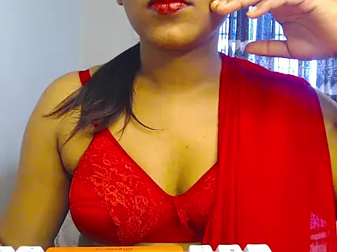 Snapshot of VelvetCoupleLive chatting on 25, 6, 2026 VelvetCoupleLive online show from 25, 6, 2026