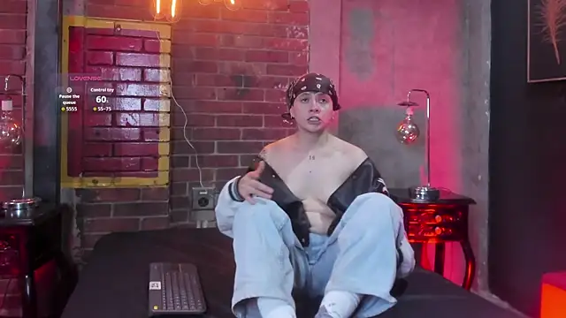 MissaelRossi online show from 10, 4, 2026