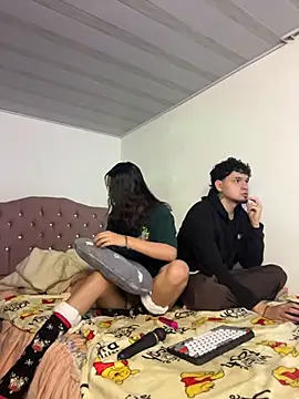 hotlatinocouple   online show from 24, 4, 2026