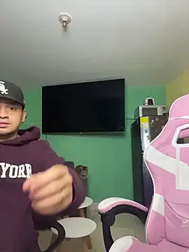 hotlatinocouple   online show from 8, 7, 2026