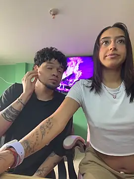 hotlatinocouple   online show from 3, 6, 2026