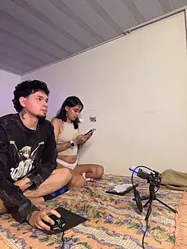 hotlatinocouple   online show from 25, 4, 2026