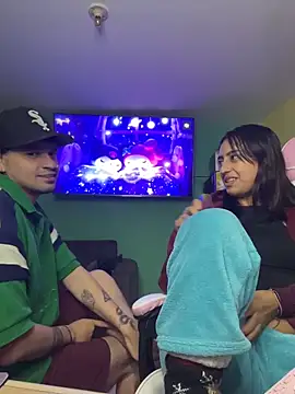 hotlatinocouple   online show from 19, 6, 2026