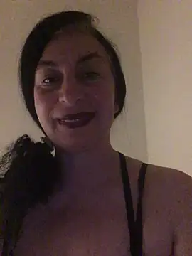 Snapshot of Lizzaa80 chatting on 8, 5, 2026 Lizzaa80 online show from 8, 5, 2026