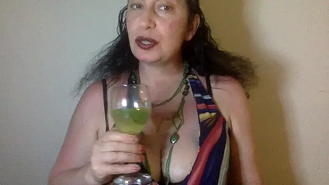 Snapshot of Lizzaa80 chatting on 29, 5, 2026 Lizzaa80 online show from 29, 5, 2026
