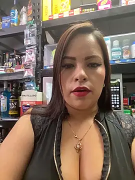 MIA ROSSEEE online show from 9, 5, 2026