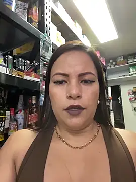 MIA ROSSEEE online show from 6, 5, 2026