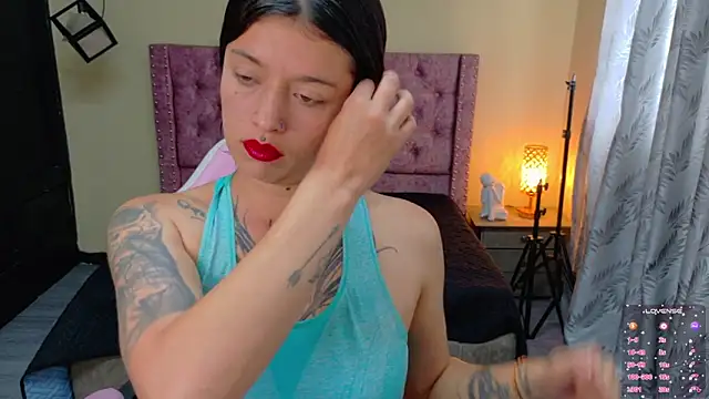 Snapshot of Lucia_evans21 chatting on 27, 4, 2026 Lucia evans21 online show from 27, 4, 2026