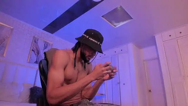 Snapshot of cero_khalifa chatting on 8, 5, 2026 cero khalifa online show from 8, 5, 2026