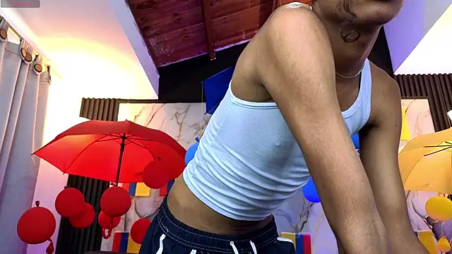 triiangel latinboy online show from 9, 7, 2026