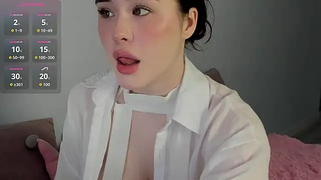 ChloeBlisss online show from 18, 4, 2026