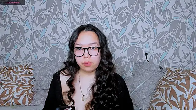 Zlata lee online show from 7, 5, 2026