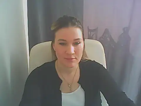 Snapshot of Helly_nanci chatting on 10, 4, 2026 Helly nanci online show from 10, 4, 2026