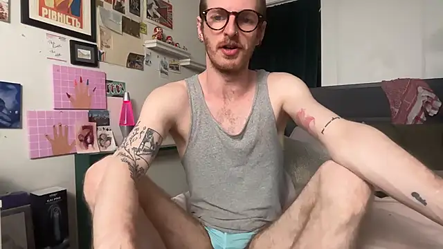 Snapshot of gnickname chatting on 18, 7, 2026 gnickname online show from 18, 7, 2026