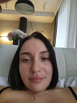 LucyHotty  online show from 16, 4, 2026