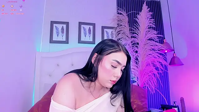 Snapshot of kitty_bluuee chatting on 14, 6, 2026 kitty bluuee online show from 14, 6, 2026