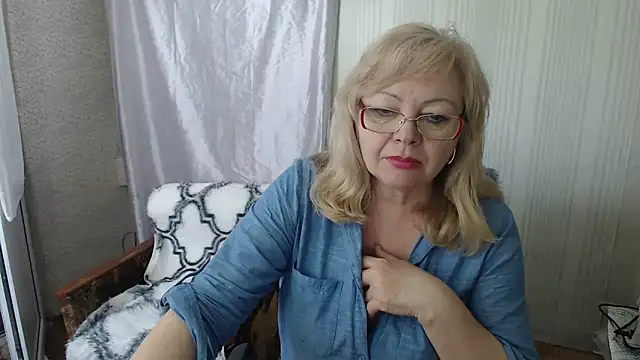 Snapshot of LavandaMay chatting on 29, 4, 2026 LavandaMay online show from 29, 4, 2026