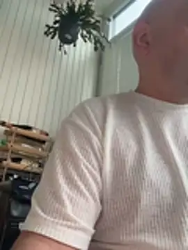Snapshot of elysmay chatting on 16, 4, 2026 elysmay online show from 16, 4, 2026