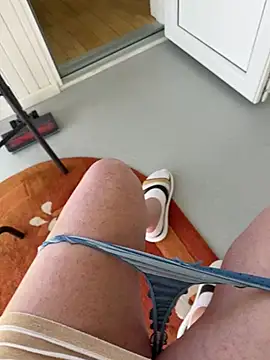 Snapshot of elysmay chatting on 9, 4, 2026 elysmay online show from 9, 4, 2026