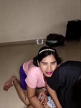 Hot night online show from 15, 4, 2026