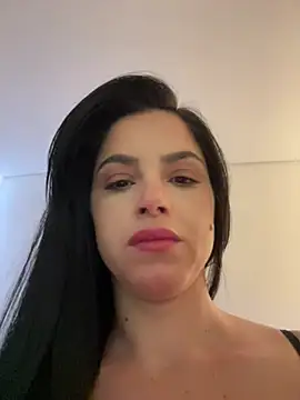 Snapshot of LOUISEE__ chatting on 29, 4, 2026 LOUISEE online show from 29, 4, 2026