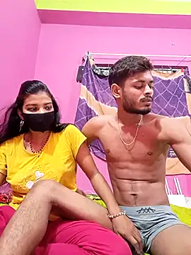Snapshot of Hot-Couple4 chatting on 19, 4, 2026 Hot-Couple4 online show from 19, 4, 2026
