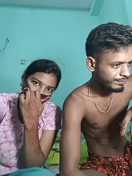 Snapshot of Hot-Couple4 chatting on 31, 5, 2026 Hot-Couple4 online show from 31, 5, 2026