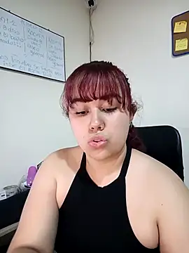 Snapshot of AliceScoot_ chatting on 11, 5, 2026 AliceScoot online show from 11, 5, 2026