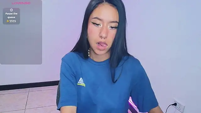 chloe-disire online show from 6, 7, 2026