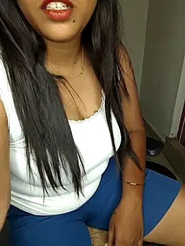 Snapshot of Tamilmoon006 chatting on 1, 7, 2026 Tamilmoon006 online show from 1, 7, 2026