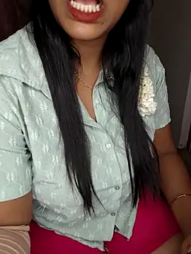 Snapshot of Tamilmoon006 chatting on 2, 7, 2026 Tamilmoon006 online show from 2, 7, 2026
