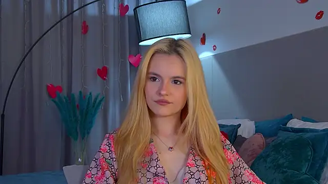 LeaLamour online show from 10, 4, 2026