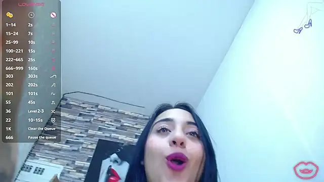 Snapshot of miaboobss chatting on 3, 5, 2026 miaboobss online show from 3, 5, 2026