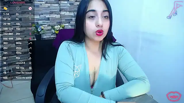 miaboobss online show from 4, 6, 2026
