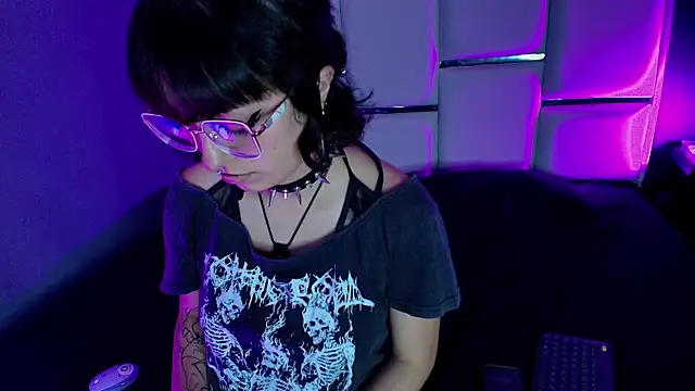 Snapshot of BadEmyXO chatting on 20, 5, 2026 BadEmyXO online show from 20, 5, 2026