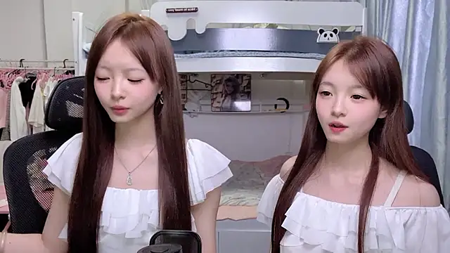 Snapshot of xiaoqiao-daqiao chatting on 7, 5, 2026 xiaoqiao-daqiao online show from 7, 5, 2026