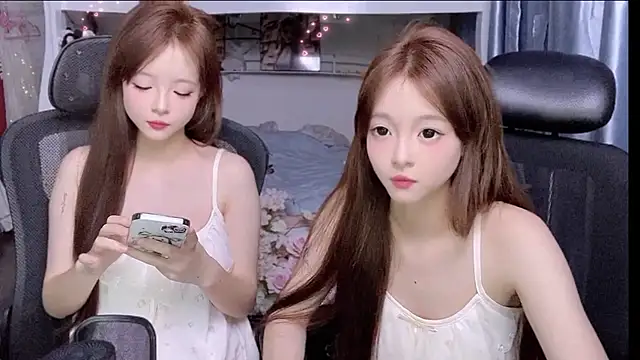 Snapshot of xiaoqiao-daqiao chatting on 22, 5, 2026 xiaoqiao-daqiao online show from 22, 5, 2026