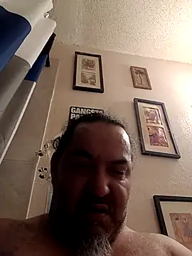 MrBustNut2026 online show from 14, 4, 2026