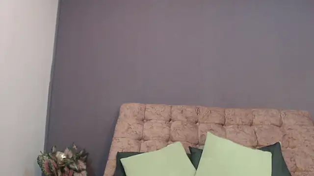 Snapshot of SalomeMartinez_ chatting on 20, 5, 2026 SalomeMartinez online show from 20, 5, 2026