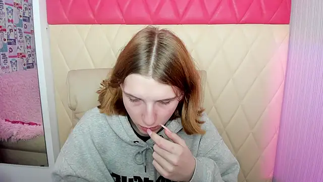 xSophieexx online show from 21, 4, 2026