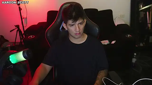 AAROON SCOTT online show from 10, 4, 2026