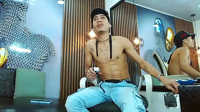 Skinny cute Alyer online show from 7, 5, 2026