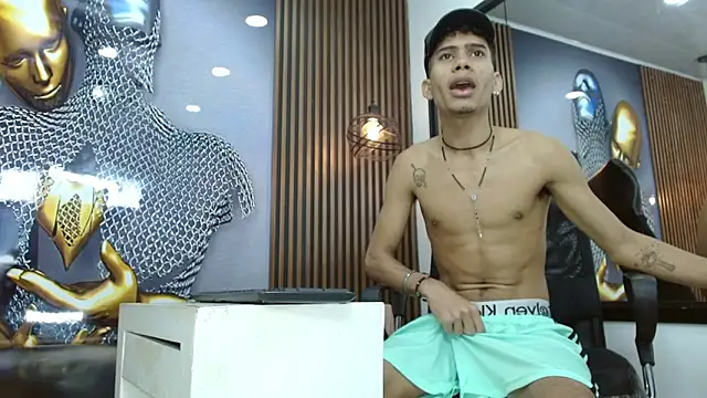 Skinny cute Alyer online show from 18, 4, 2026