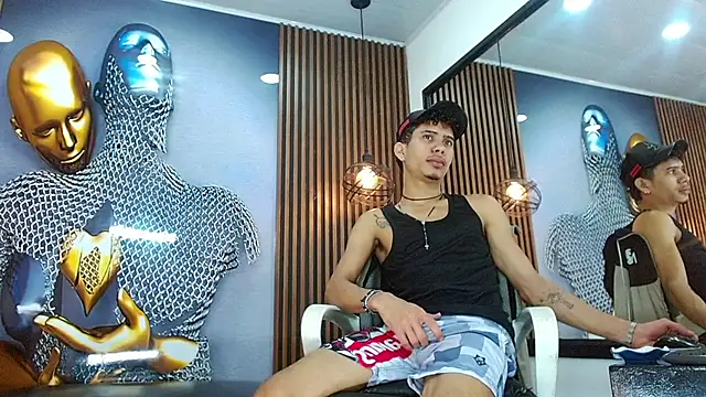Skinny cute Alyer online show from 14, 5, 2026
