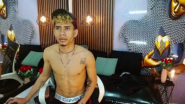 Skinny cute Alyer online show from 17, 6, 2026