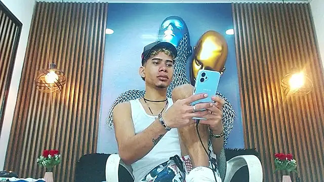 Skinny cute Alyer online show from 6, 6, 2026