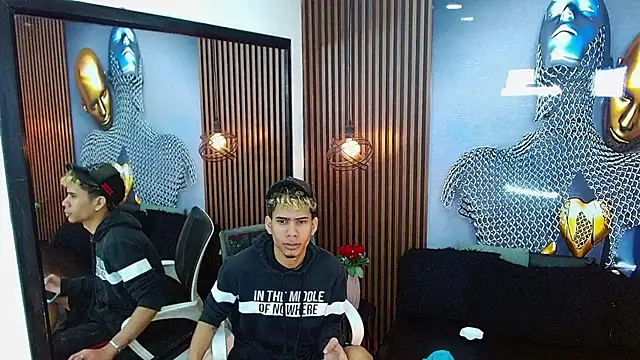Skinny cute Alyer online show from 21, 6, 2026