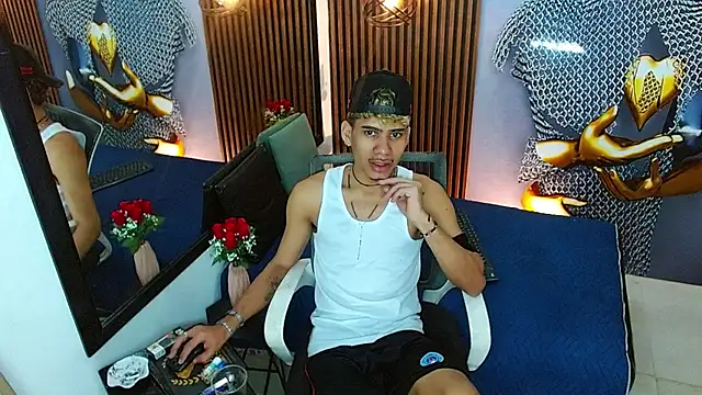 Skinny cute Alyer online show from 26, 5, 2026