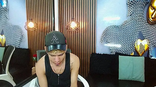 Skinny cute Alyer online show from 5, 6, 2026